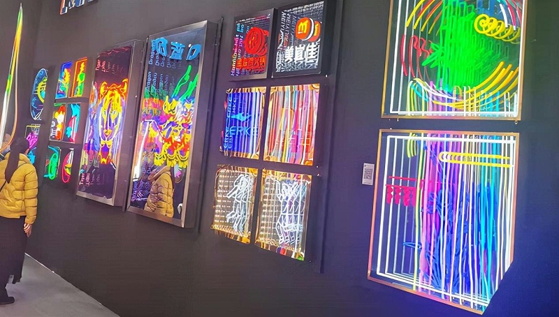 有了半透鏡，標識led燈箱字也能具有立體感